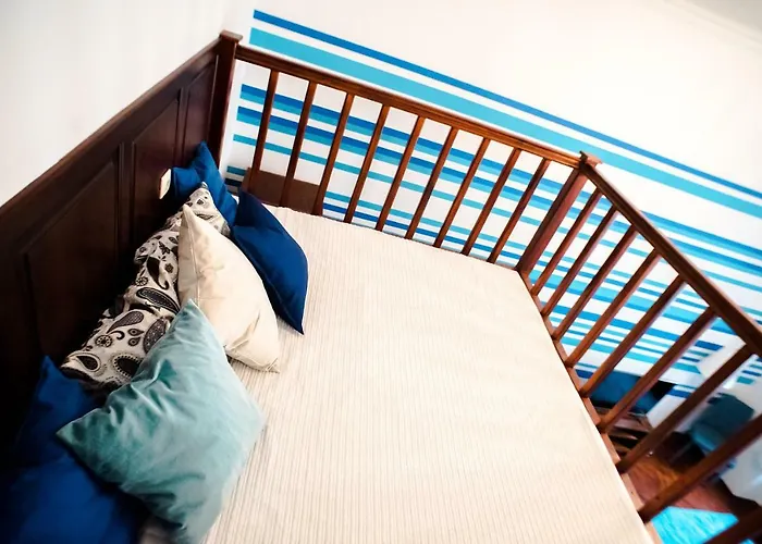 Indigo Apartment With Free Parking